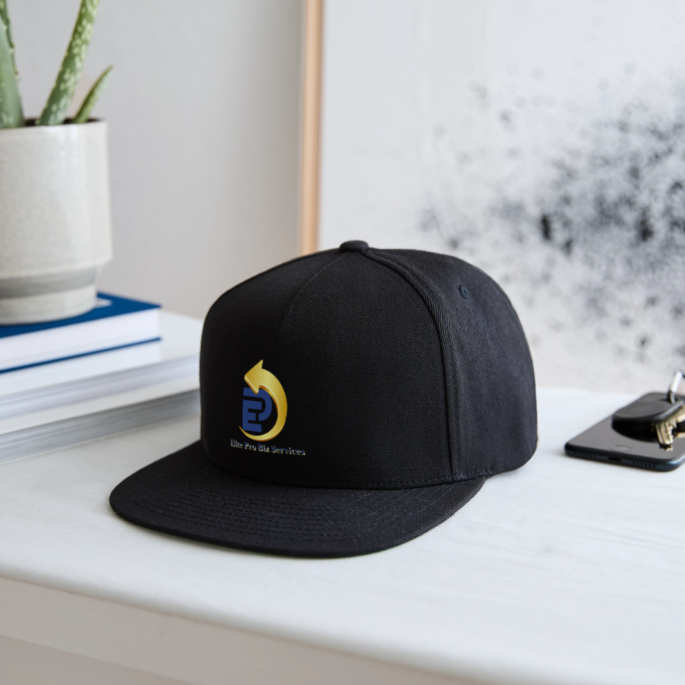 Snapback Baseball Cap - black